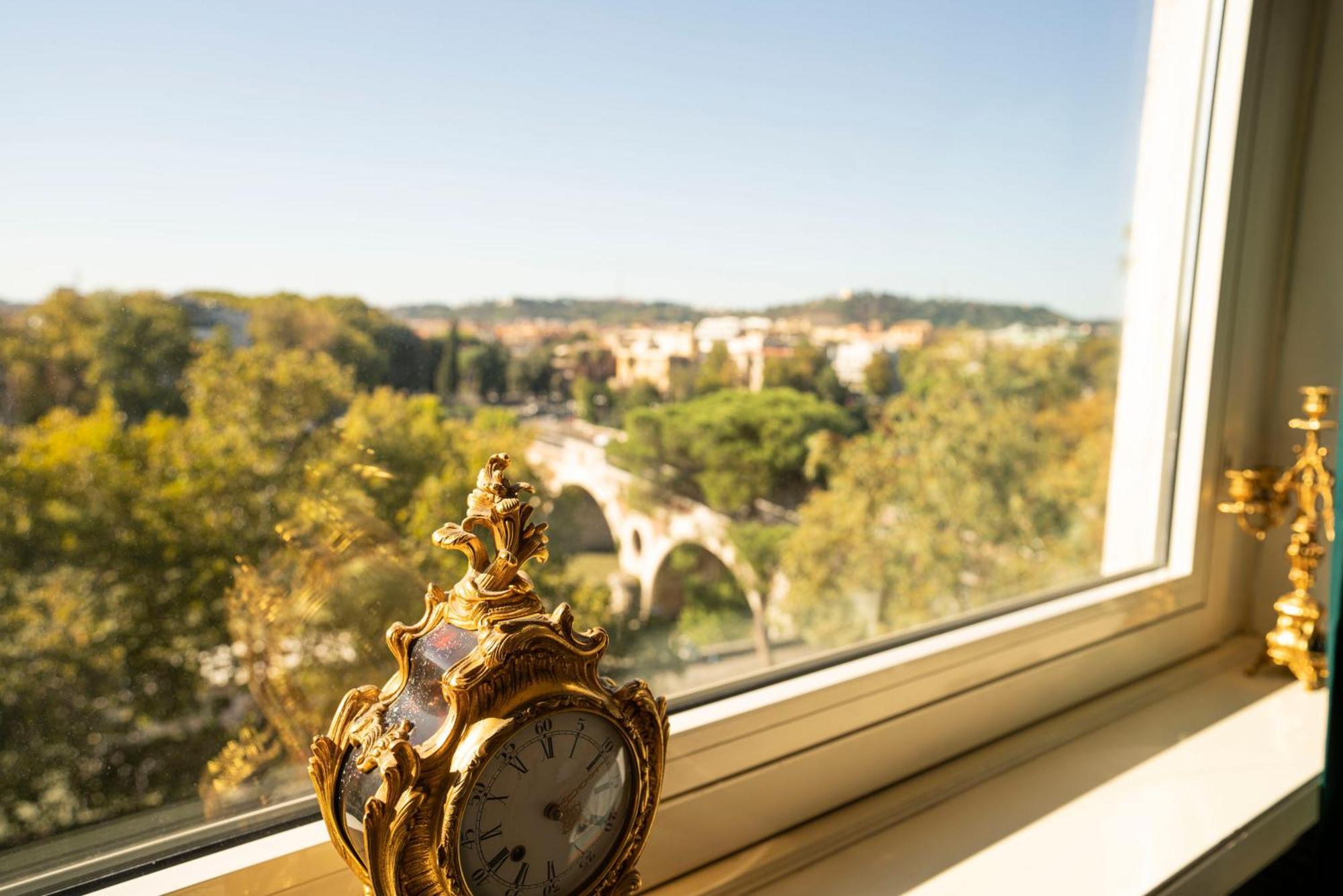 Terrazza Urania - Penthouse Terrace With 360 View Of Bed & Breakfast Roma